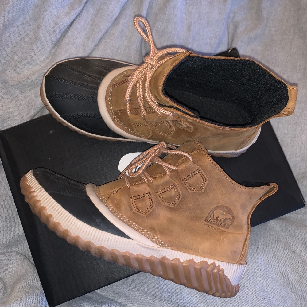 Sorel out and about boot